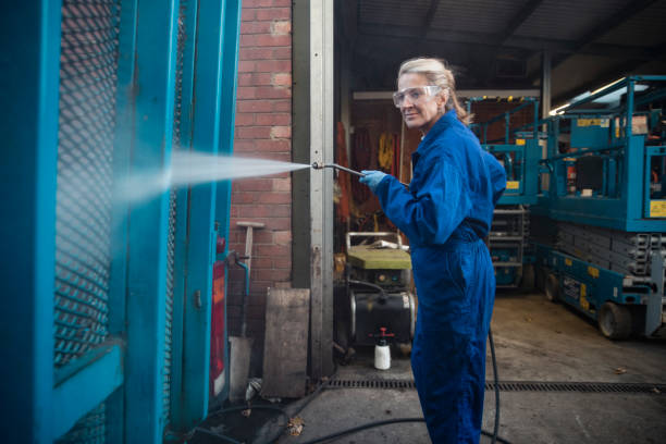 Best Local Pressure Washing Services  in North Liberty, IA