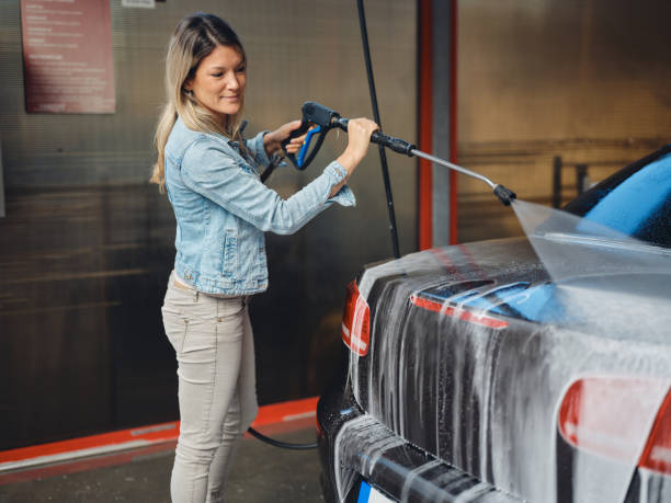 Best Commercial Pressure Washing  in North Liberty, IA
